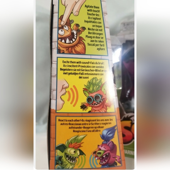 :* 2 new Scritterz Scabz and battyz Interactive Collectible Jungle Creatures - Picture 4 of 10